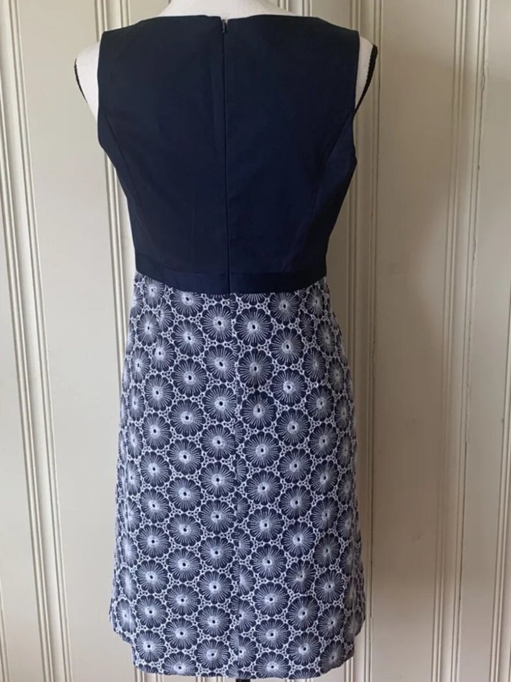 Vineyard Vines Dress Navy and White